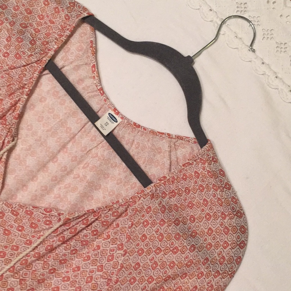 Old Navy XS Blouse. BARELY WORN.
